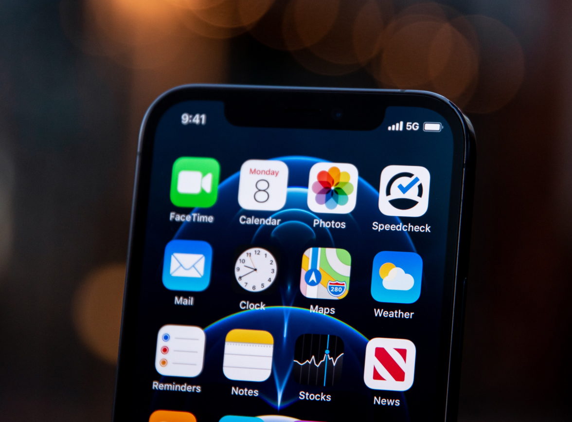 广元苹果手机维修分享为什么 iPhone 12 在冬季会自动关机 